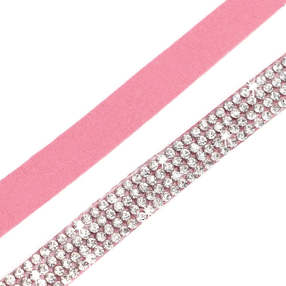 Collar para gatos con strass, cascabel y cierre de seguridad