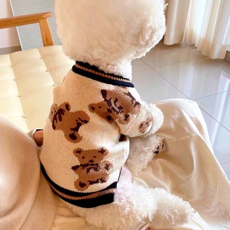 Suéter tejido a rayas para perros y gatos