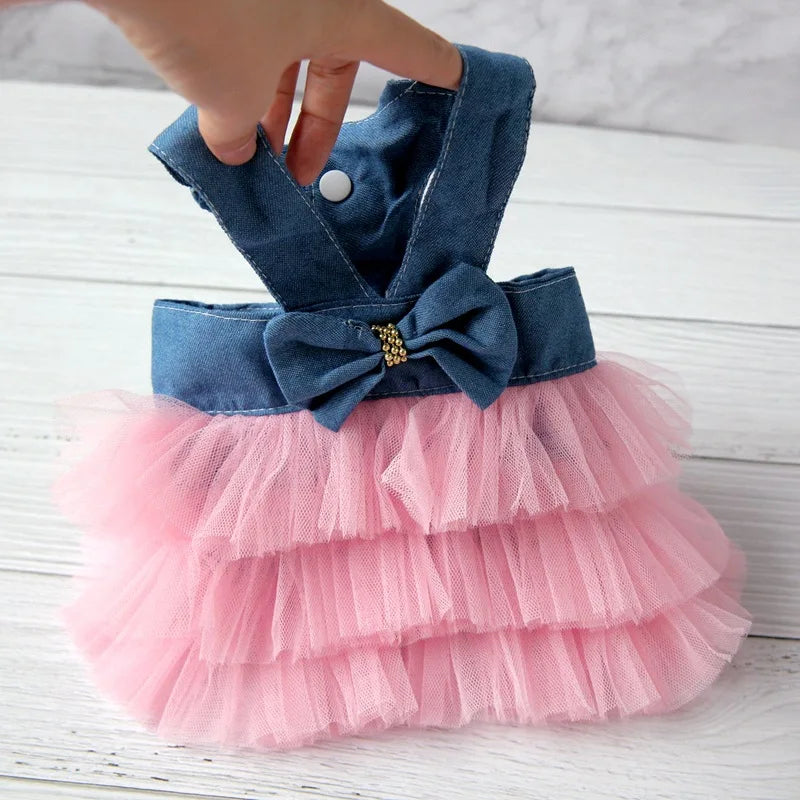 Vestido a rayas con tul para perros pequeños