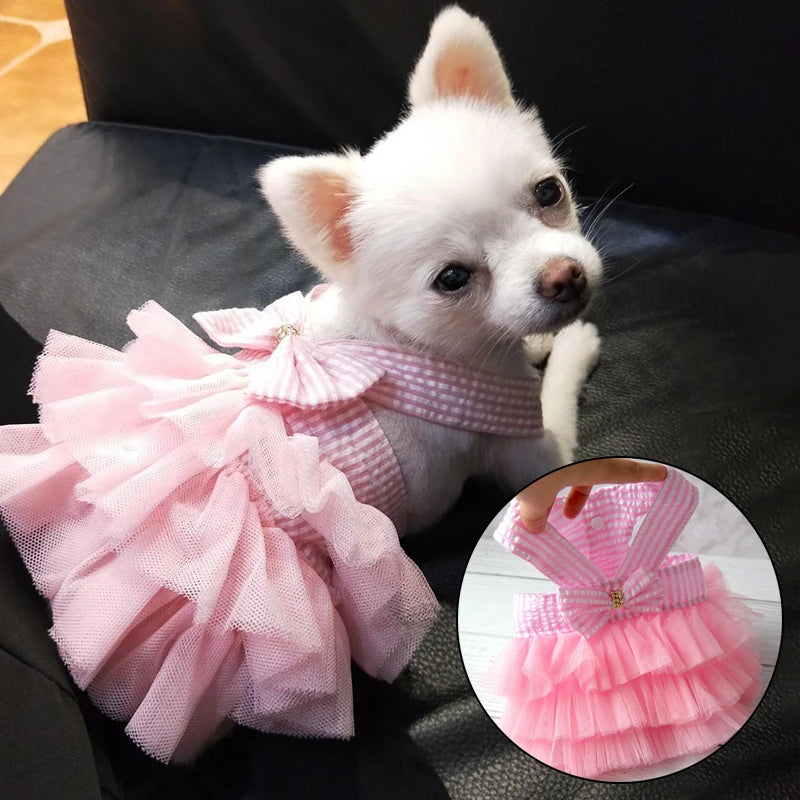 Vestido a rayas con tul para perros pequeños