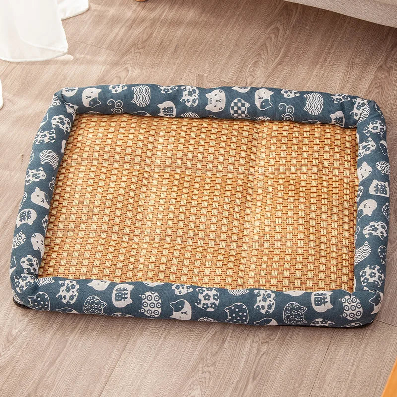 Cama de verano para mascotas con superficie tejida y apoyo