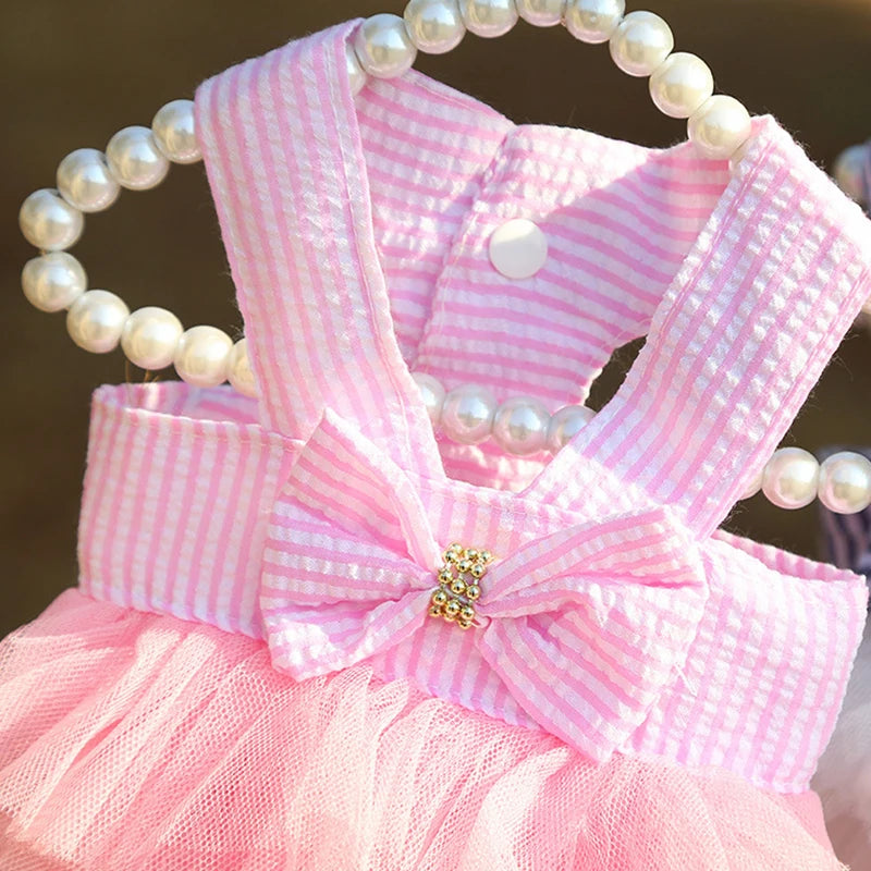 Vestido a rayas con tul para perros pequeños