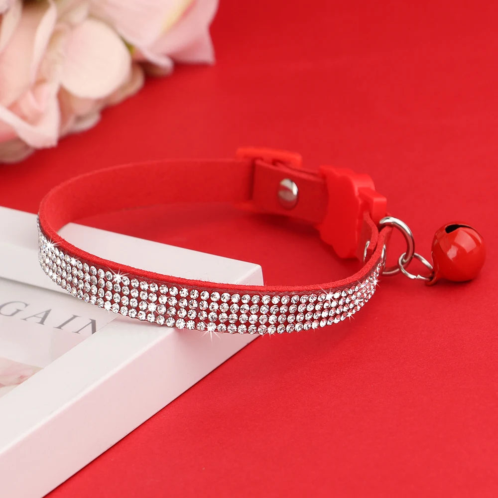 Collar para gatos con strass, cascabel y cierre de seguridad