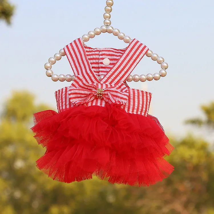 Vestido a rayas con tul para perros pequeños