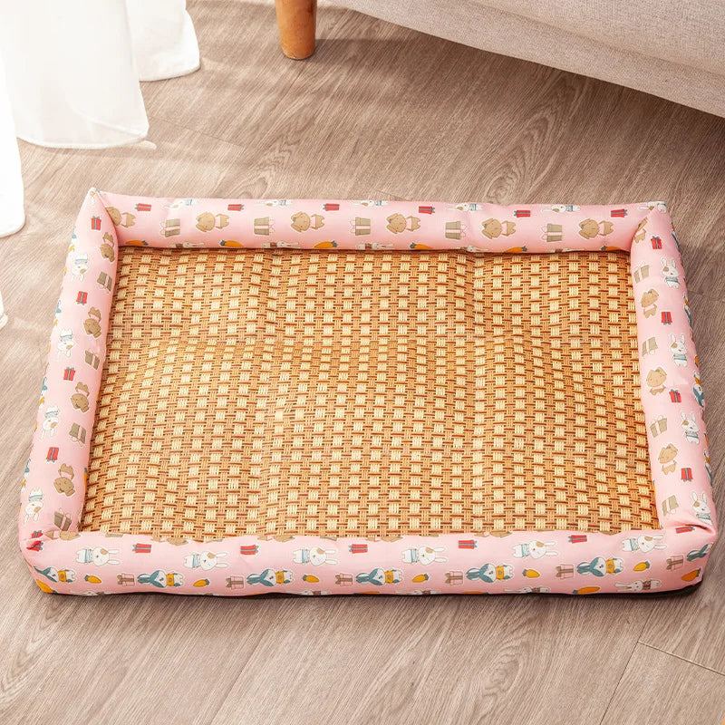 Cama de verano para mascotas con superficie tejida y apoyo
