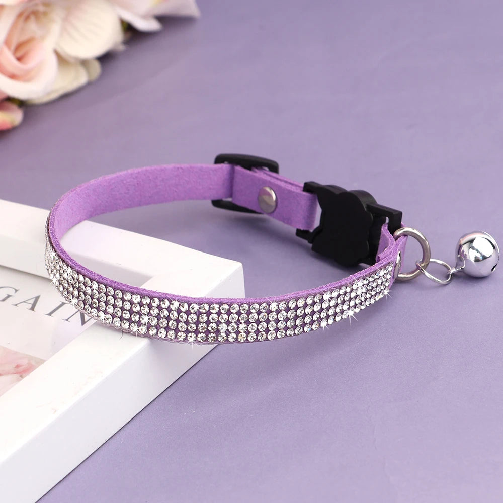 Collar para gatos con strass, cascabel y cierre de seguridad